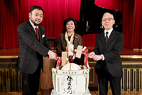 鏡割 北澤良江さん・哲生さん
小沢 朗さん
(元横浜市都市デザイン室長)